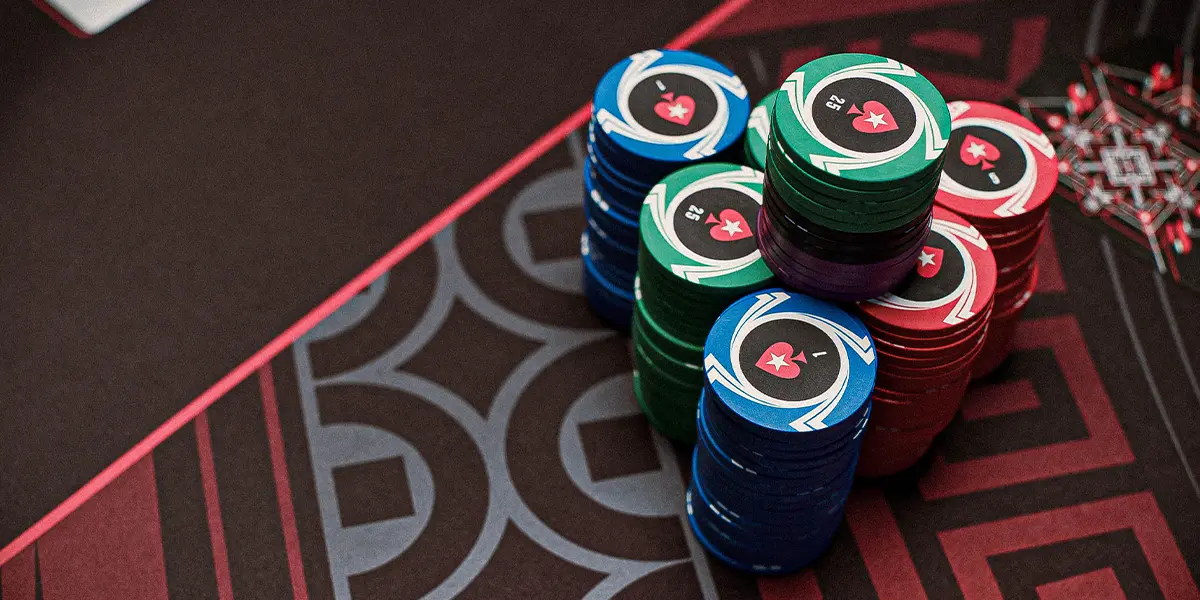 Stack of poker chips representing Small Blind winnings.