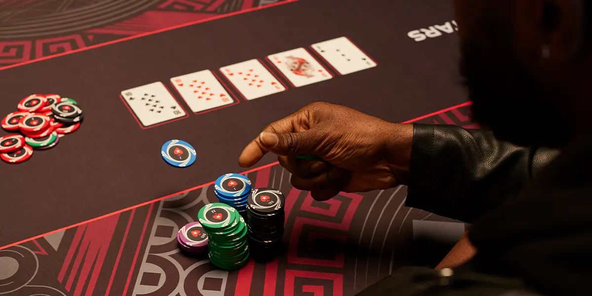 Player tosses in a single chip to make a hero call.